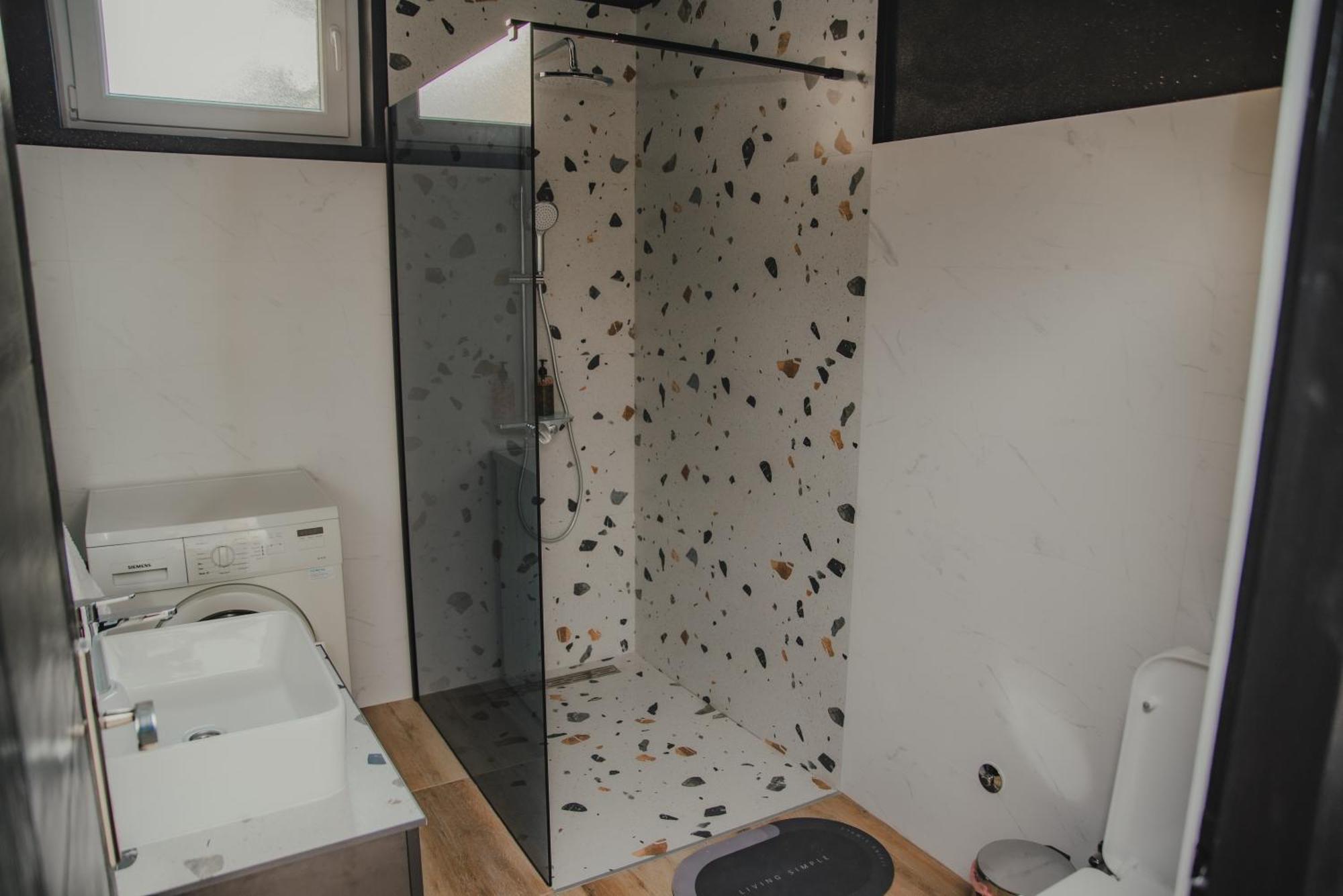 Jes Apartments Leskovac  Bagian luar foto